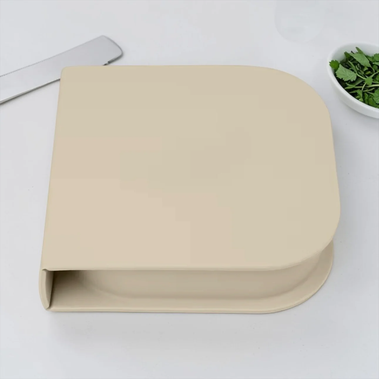 🥇 Giggle Bubs Foldable Silicone Snack Box for Toddlers - Image 5