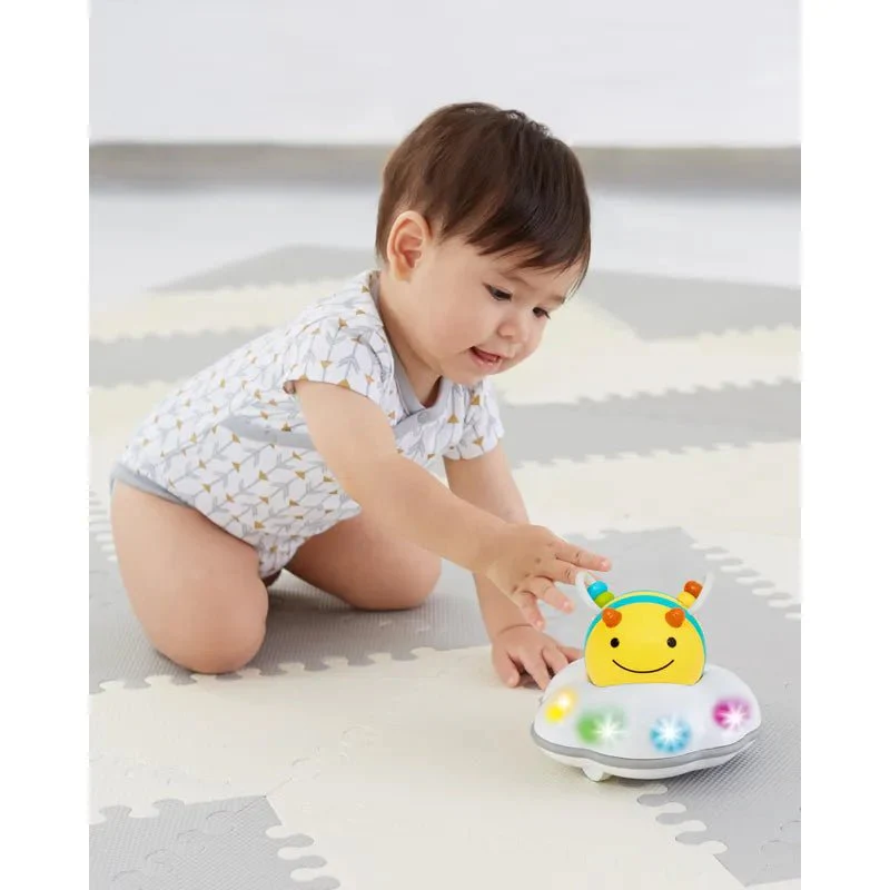 Skip Hop Explore & More - Follow Bee Crawl Toy - Image 5
